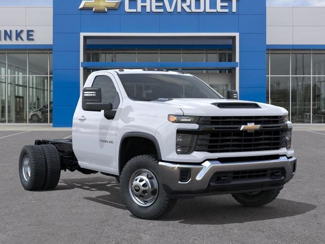 2025 Chevrolet Silverado 3500 HD Chassis Work Truck