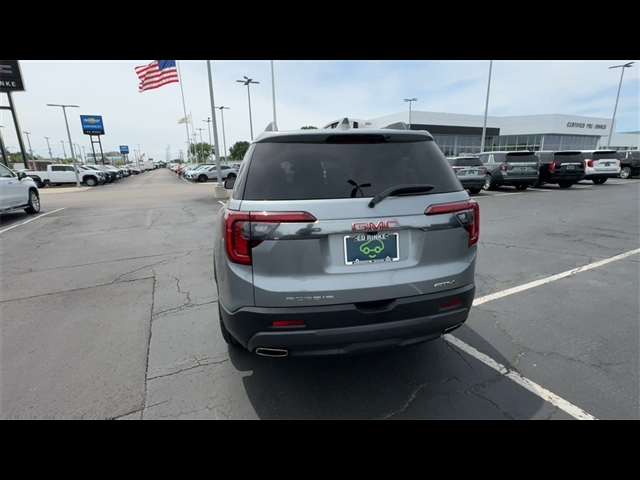 2023 GMC Acadia AT4