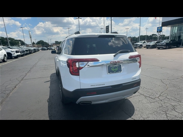 2022 GMC Acadia SLE