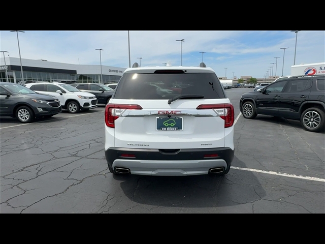 2022 GMC Acadia SLT
