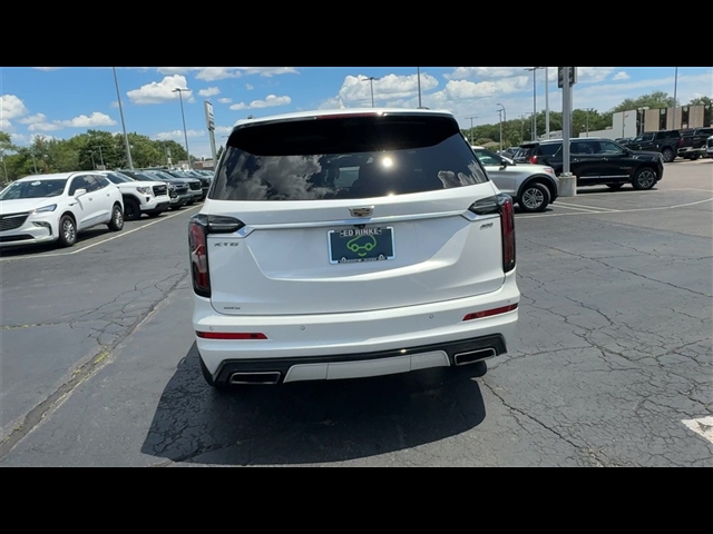 2022 Cadillac XT6 Sport