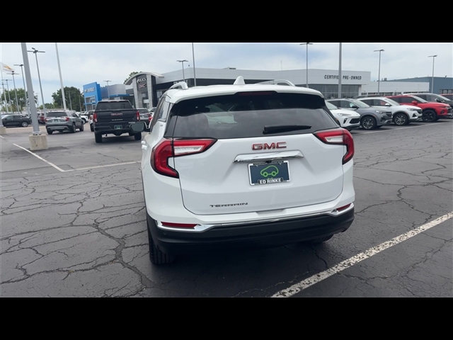 2022 GMC Terrain SLT