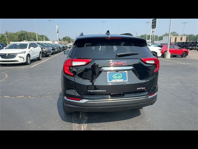 2023 GMC Terrain AT4