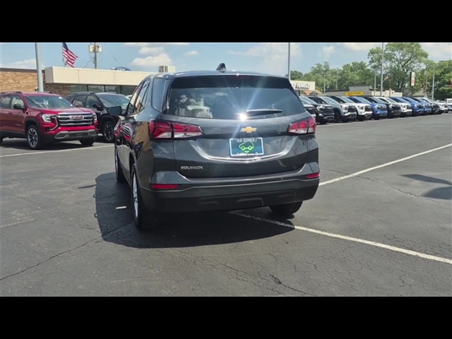2022 Chevrolet Equinox LS