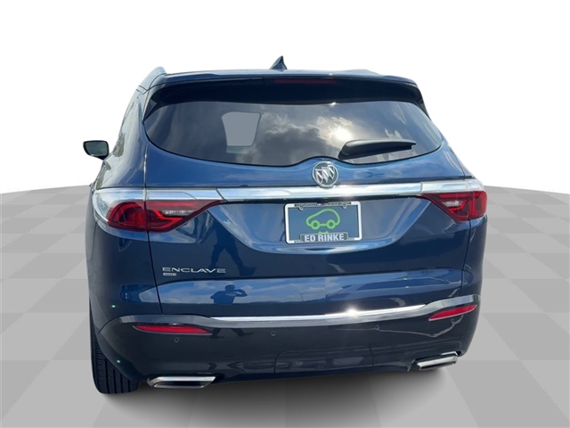 2022 Buick Enclave Essence