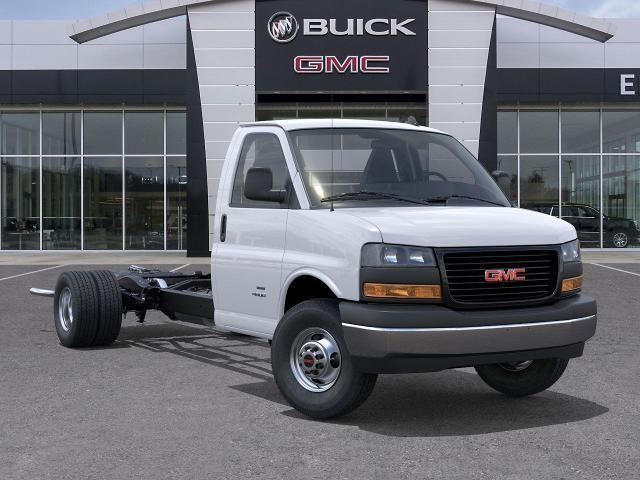 2025 GMC Savana 3500