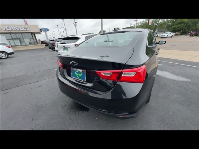 2022 Chevrolet Malibu LS 1LS
