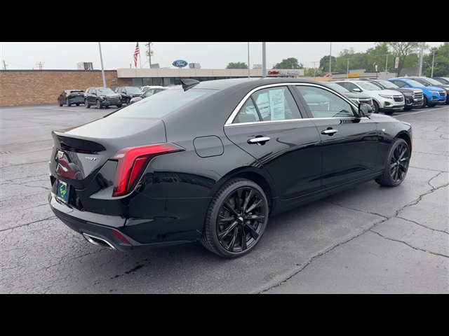 2023 Cadillac CT4 Luxury