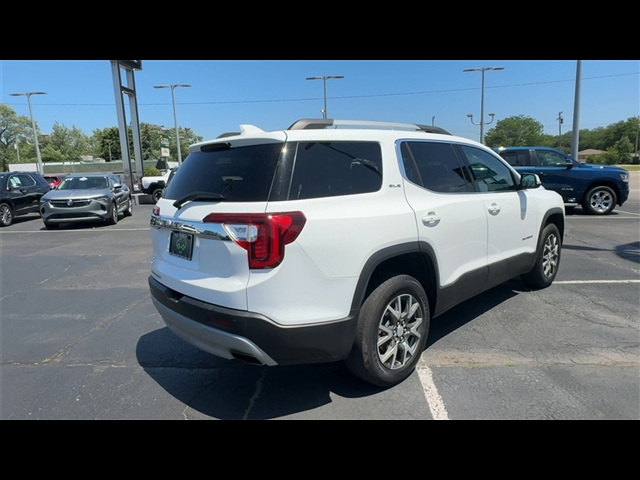 2022 GMC Acadia SLE