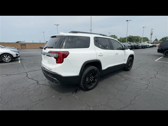 2023 GMC Acadia AT4