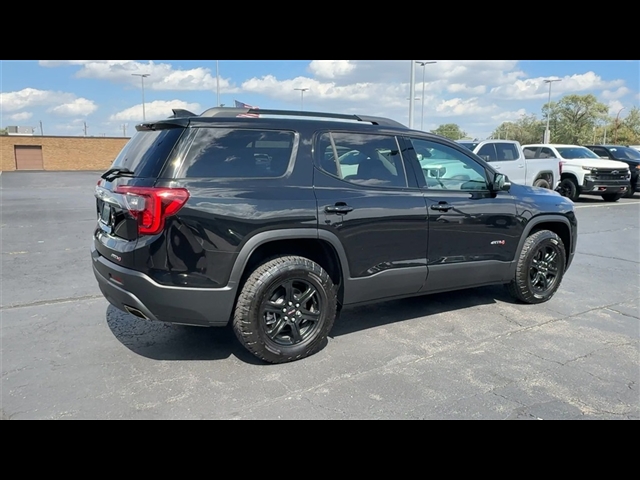 2023 GMC Acadia AT4
