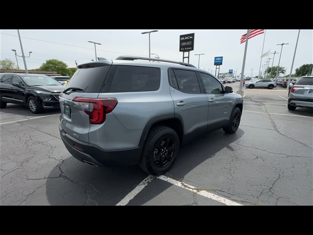 2023 GMC Acadia AT4
