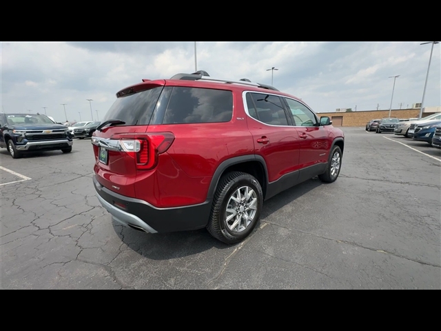 2021 GMC Acadia SLT