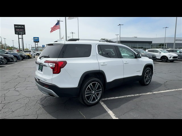 2022 GMC Acadia SLT