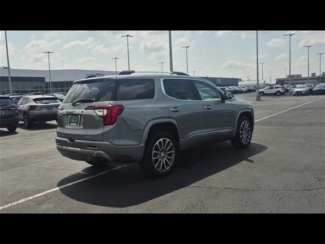2023 GMC Acadia Denali