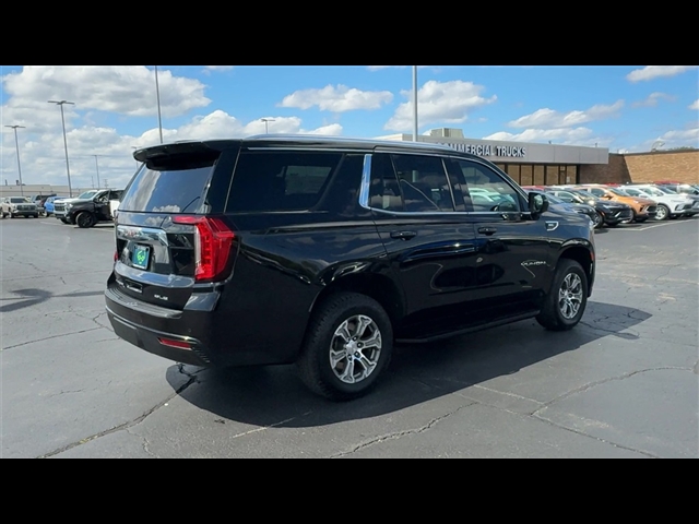 2023 GMC Yukon SLE