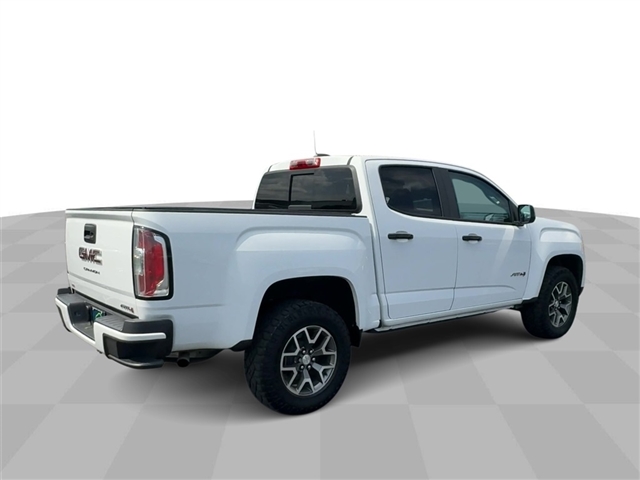 2022 GMC Canyon AT4 w/Cloth