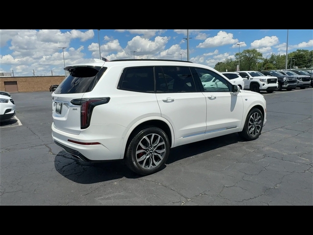 2022 Cadillac XT6 Sport