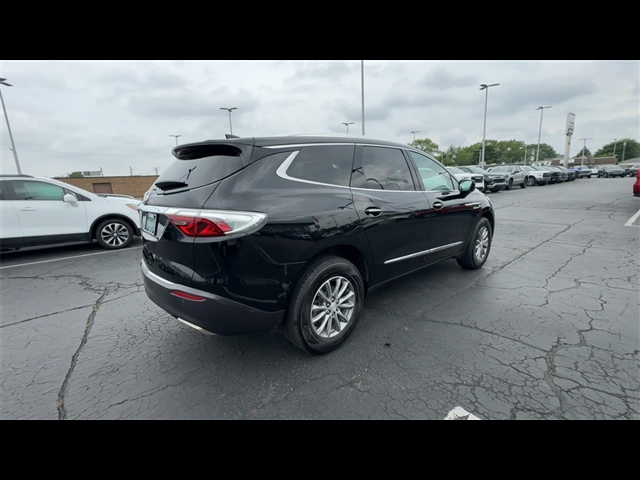 2022 Buick Enclave Essence