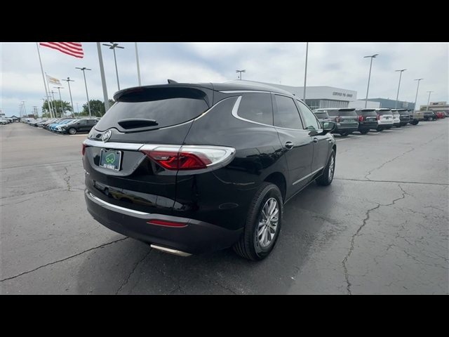 2022 Buick Enclave Essence