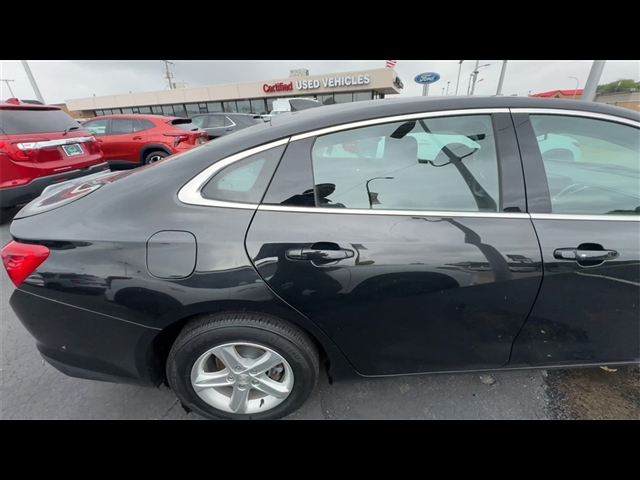 2022 Chevrolet Malibu LS 1LS