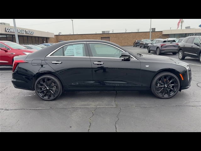 2023 Cadillac CT4 Luxury