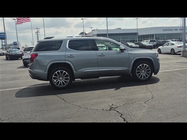 2023 GMC Acadia Denali