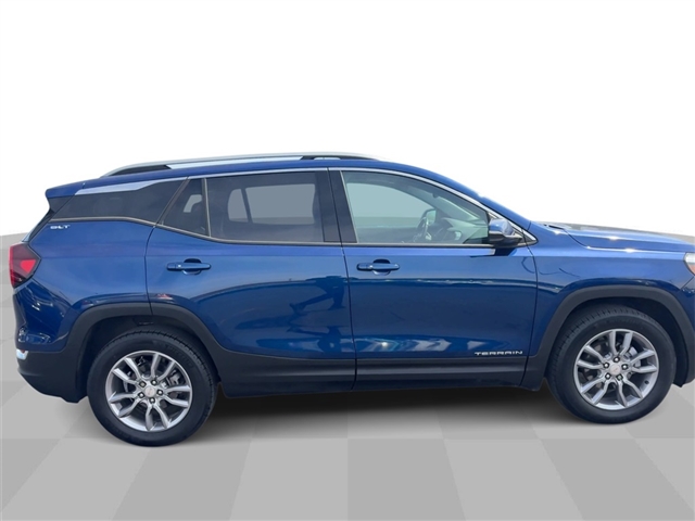 2022 GMC Terrain SLT