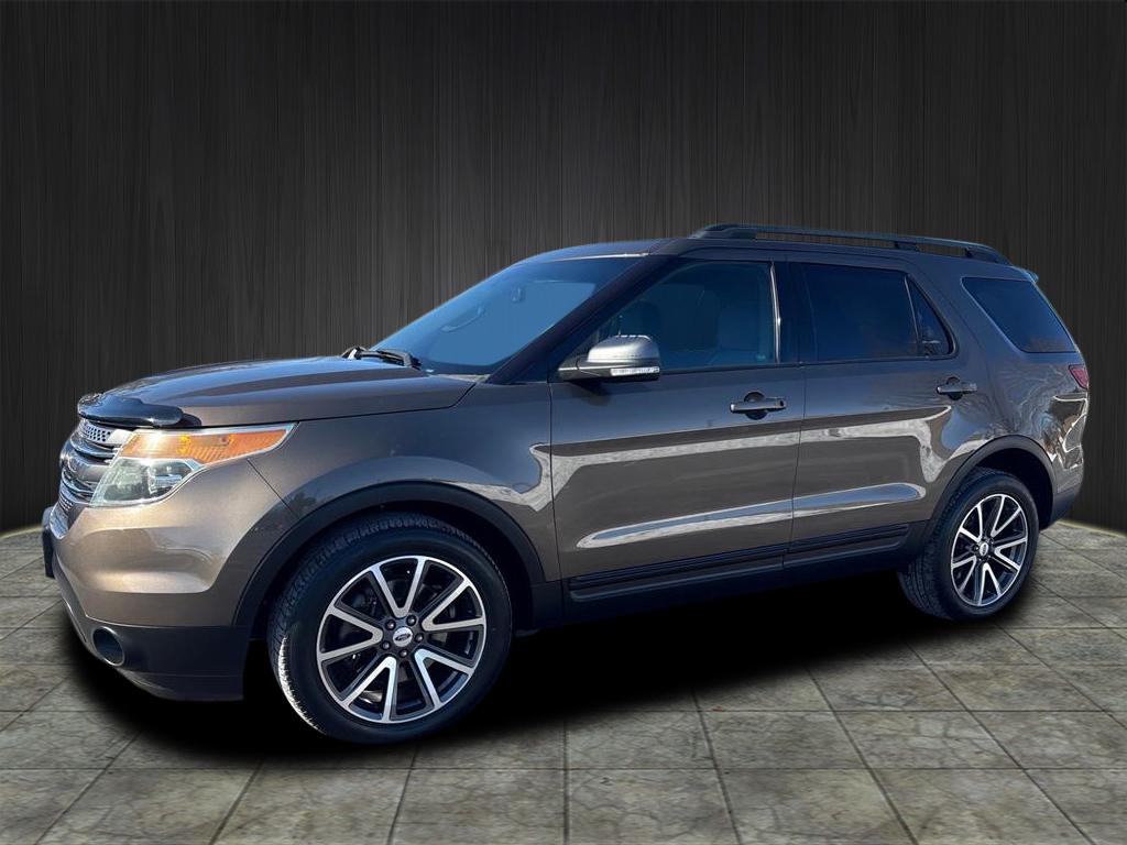 2015 Ford Explorer XLT - main photo