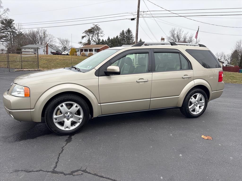 2005 Ford Freestyle Limited - main photo