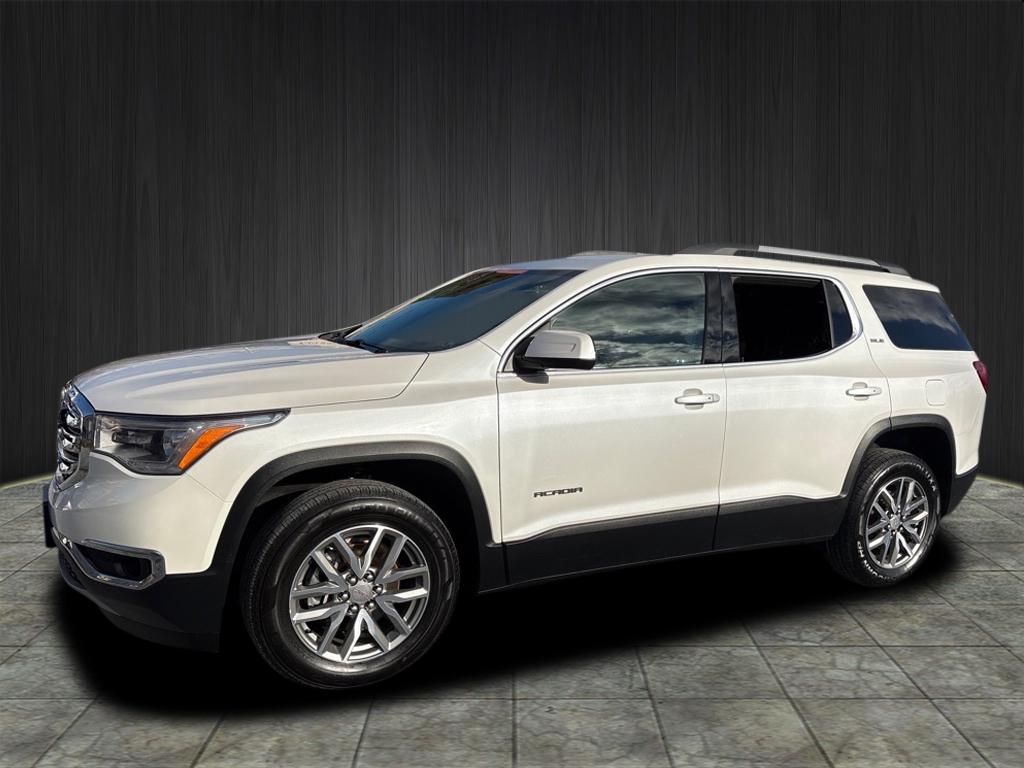 2017 GMC Acadia SLE-2 - main photo