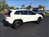 2017 Jeep Cherokee High Altitude - thumbnail 3