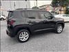2018 Jeep Renegade Latitude - thumbnail 4