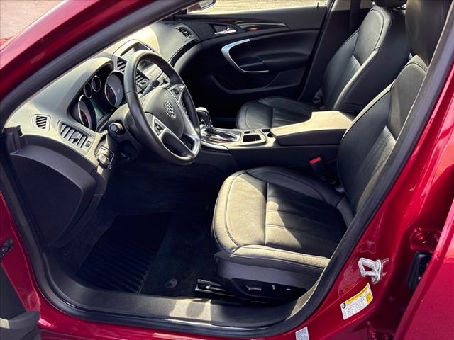 2012 Buick Regal Premium 1