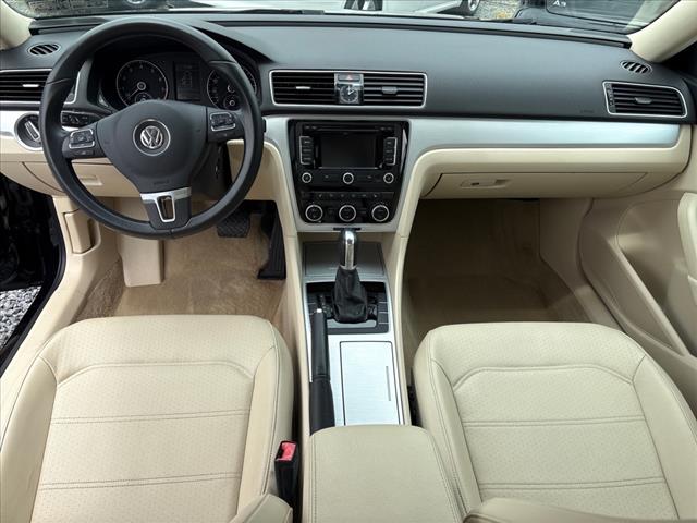 2012 Volkswagen Passat SE