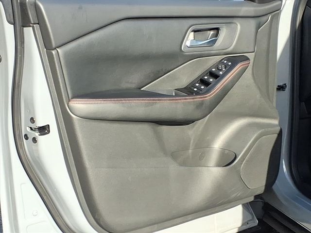 NissanRogue10
