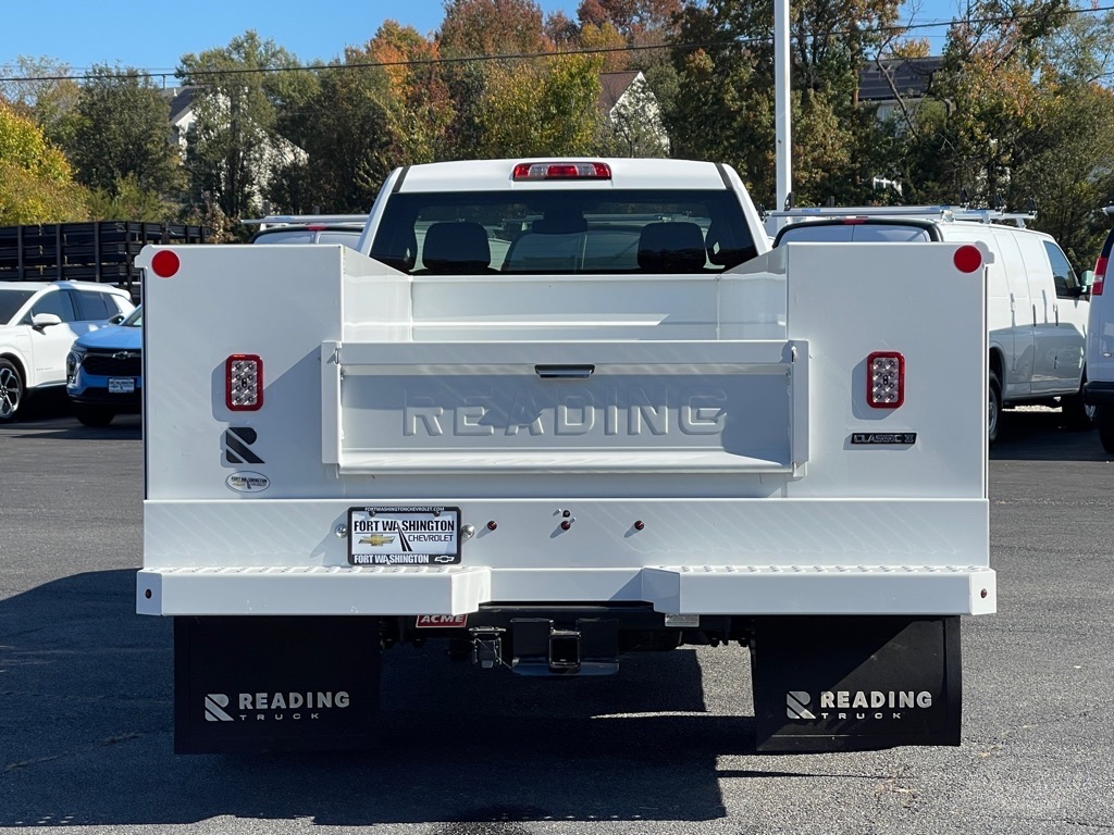 ChevroletSilverado 3500 HD CC10