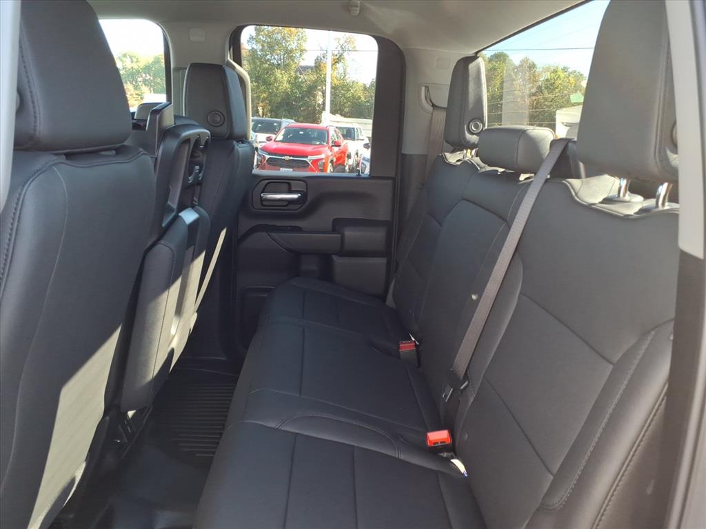 ChevroletSilverado 3500HD10