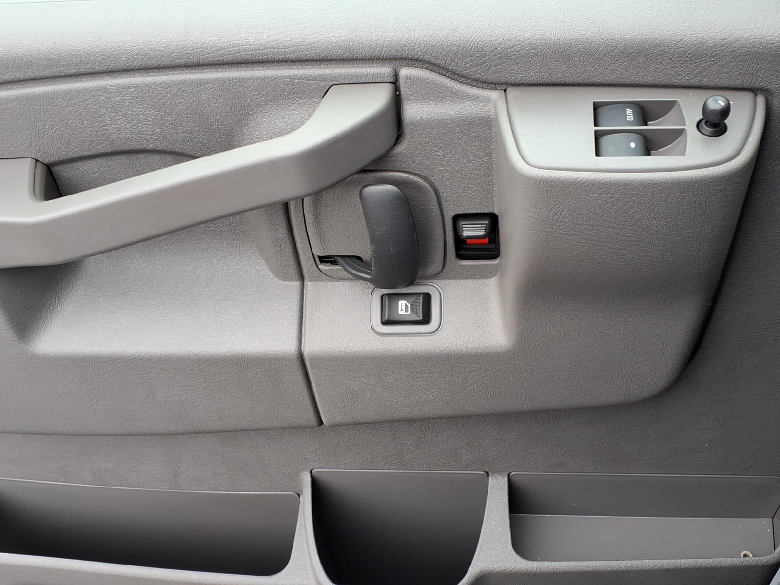 ChevroletExpress11