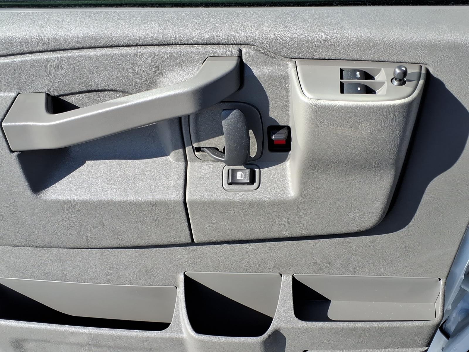 ChevroletExpress11
