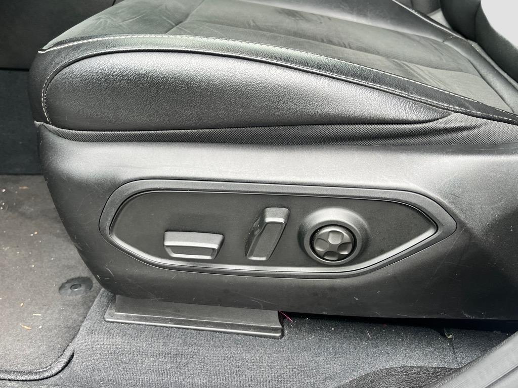 JeepGrand Cherokee11