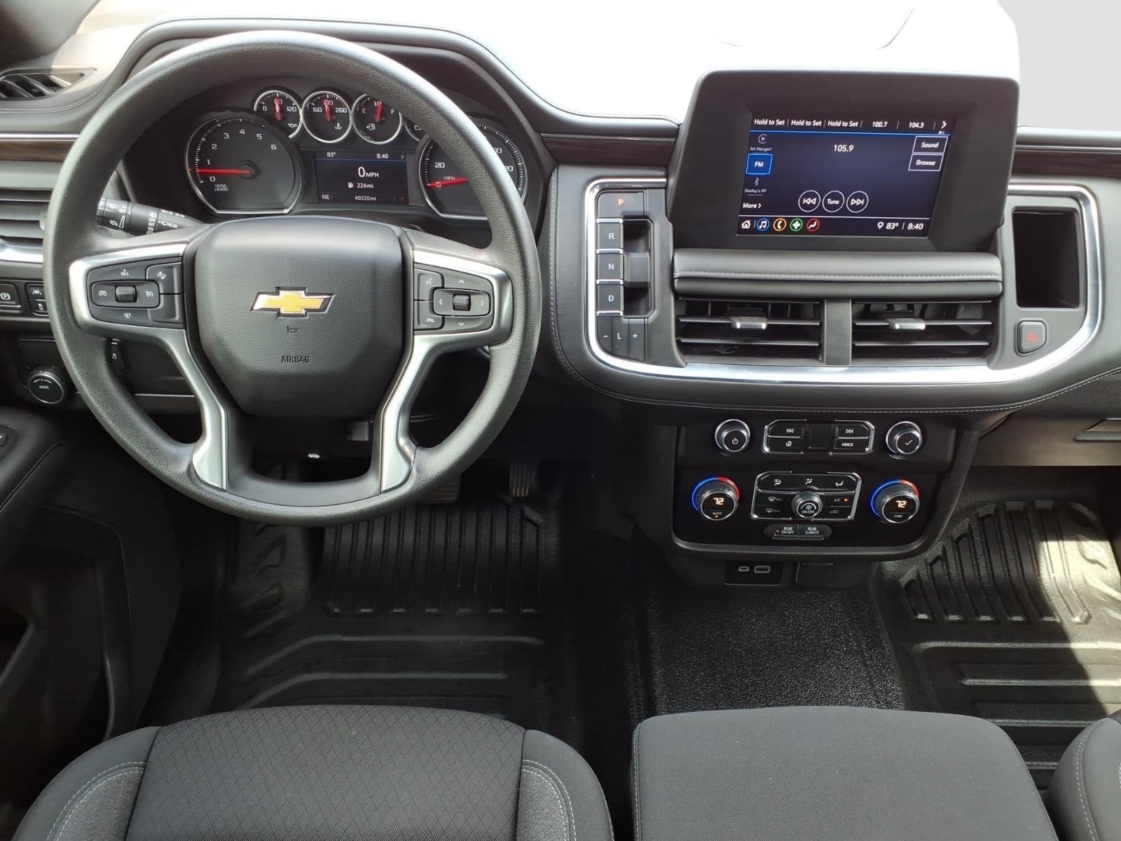 ChevroletSuburban12