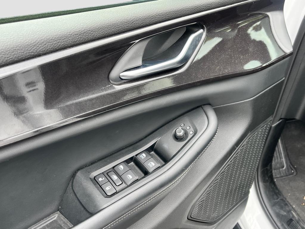 JeepGrand Cherokee12