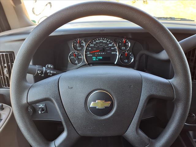2025 Chevrolet Express Work Van Cutaway