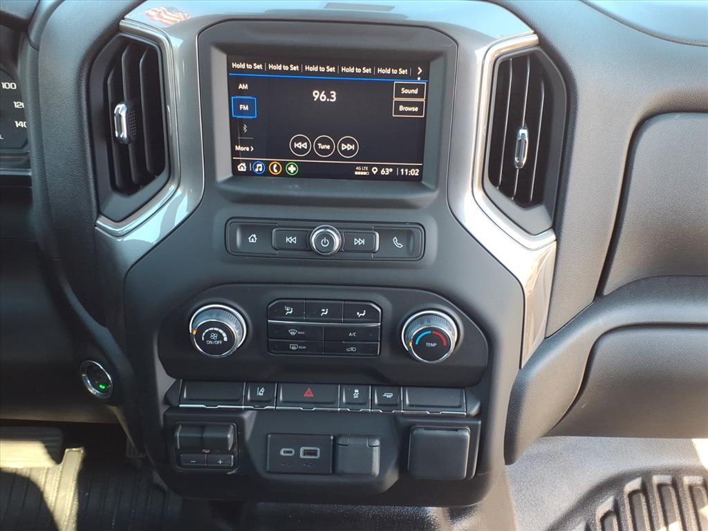 ChevroletSilverado 3500HD13