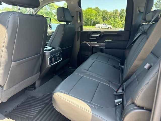 ChevroletSilverado 2500HD14
