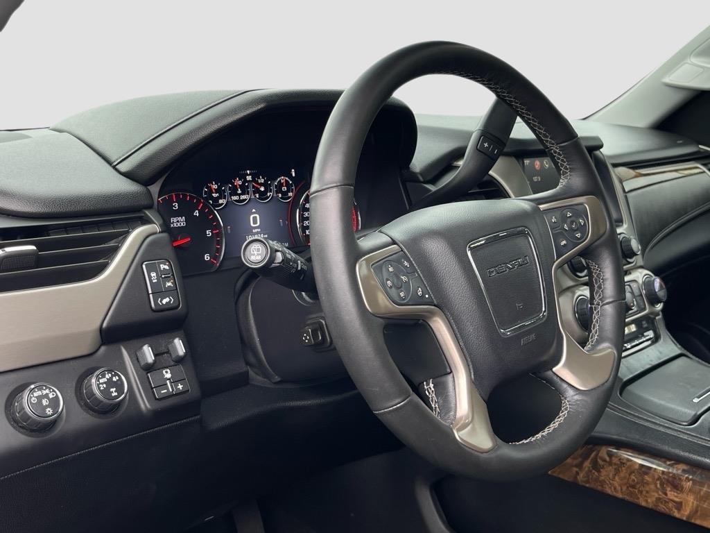 GMCYukon16