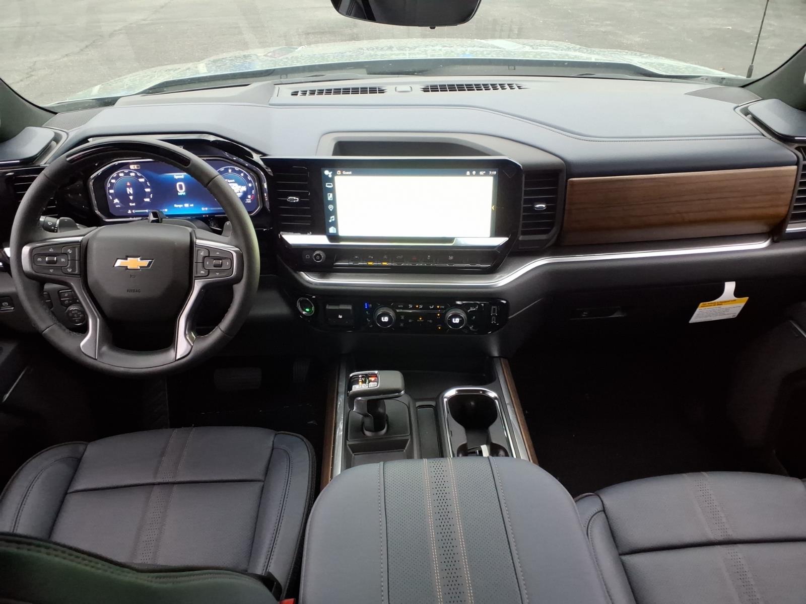 ChevroletSilverado 150017
