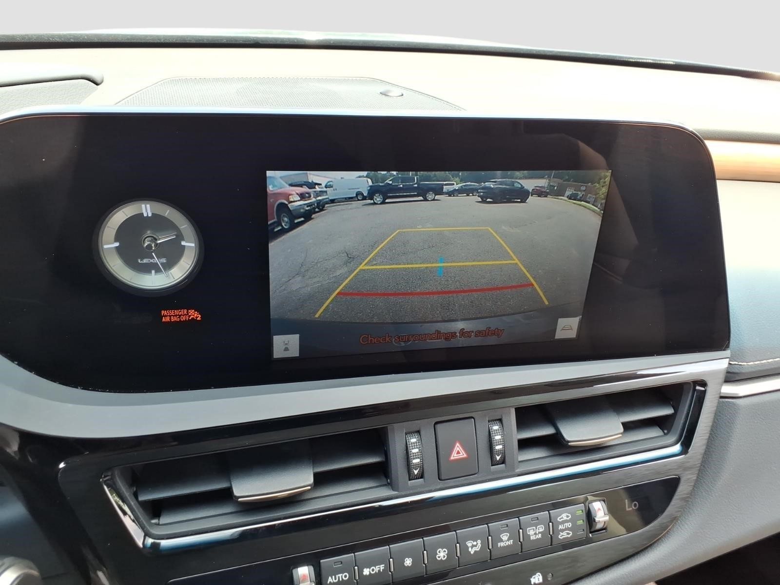 LexusES 35017