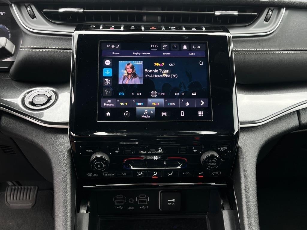 JeepGrand Cherokee17